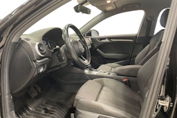 Musta Audi A3 2018 kuva 3.
