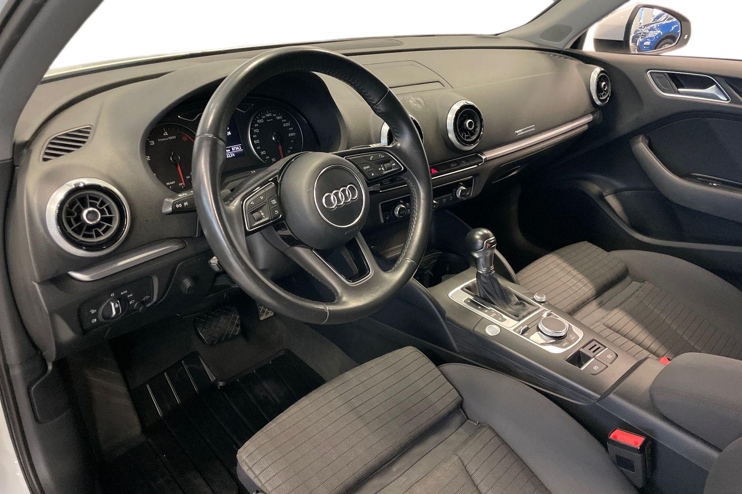 Audi A3 2018, kuva 6/25