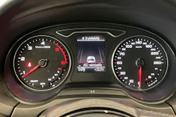 valkoinen Audi A3 2018 kuva 11.