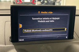 valkoinen Audi A3 2018 kuva 19.