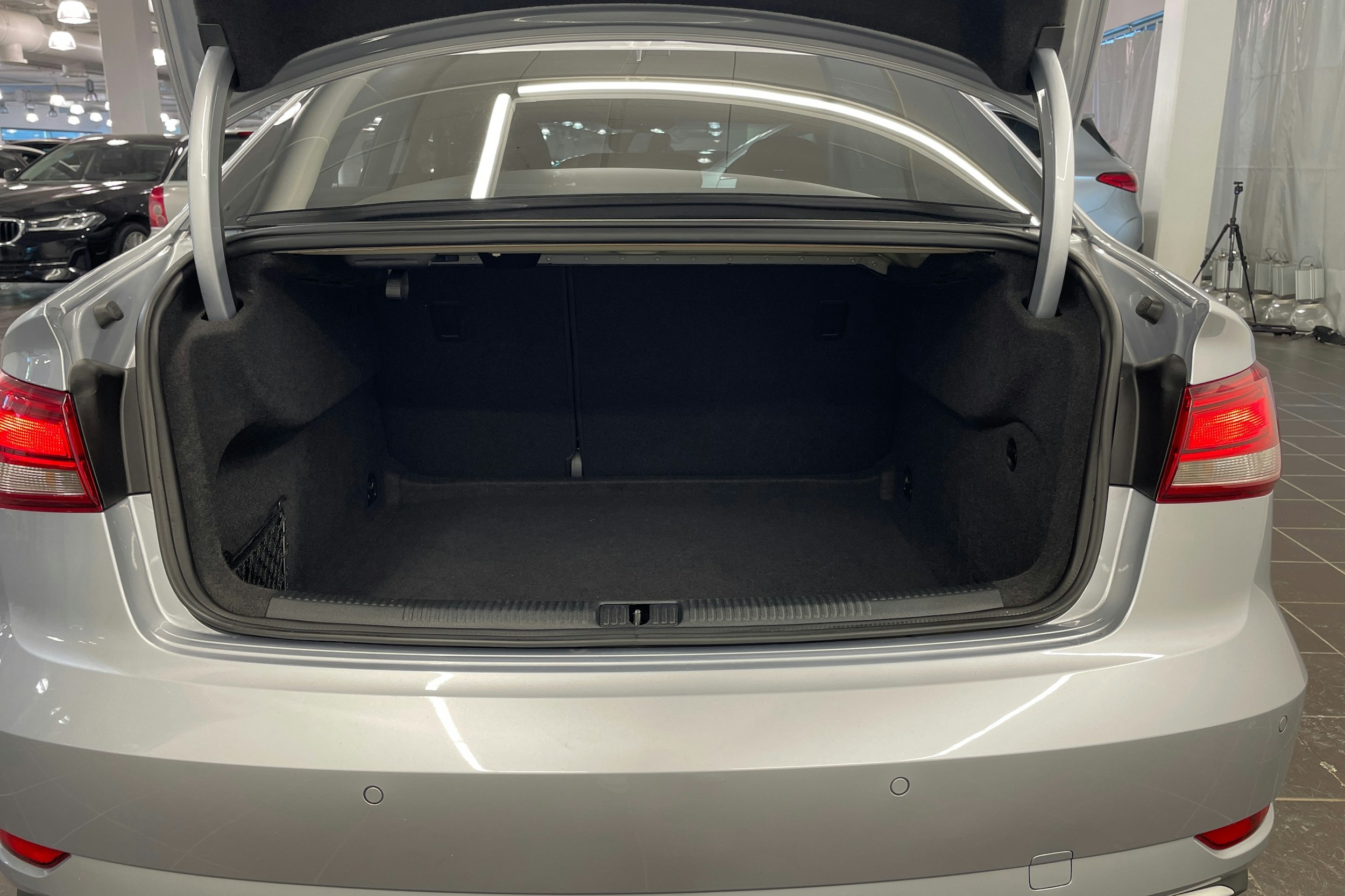 hopea Audi A3 2018 kuva 16.