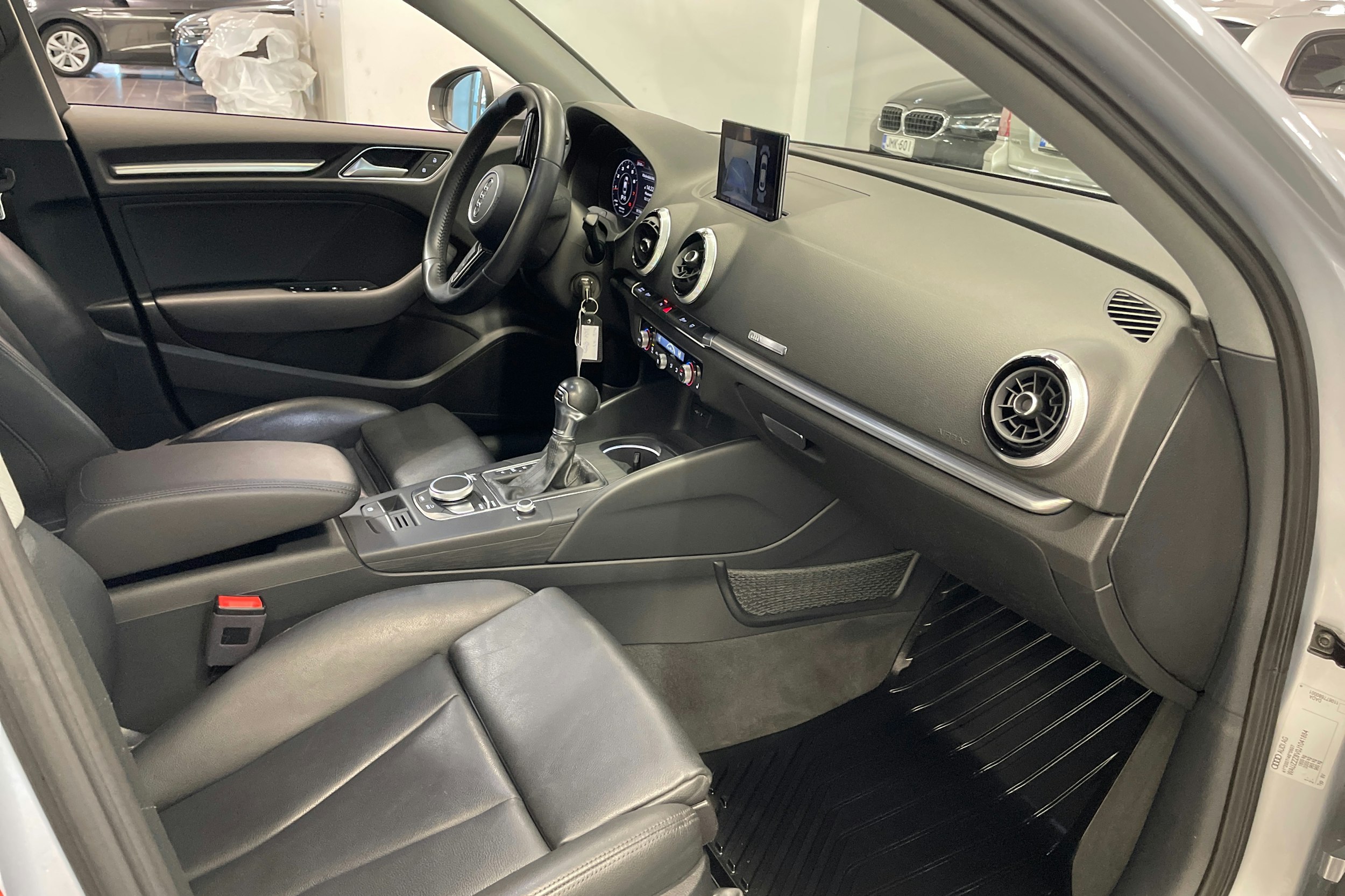 hopea Audi A3 2018 kuva 17.