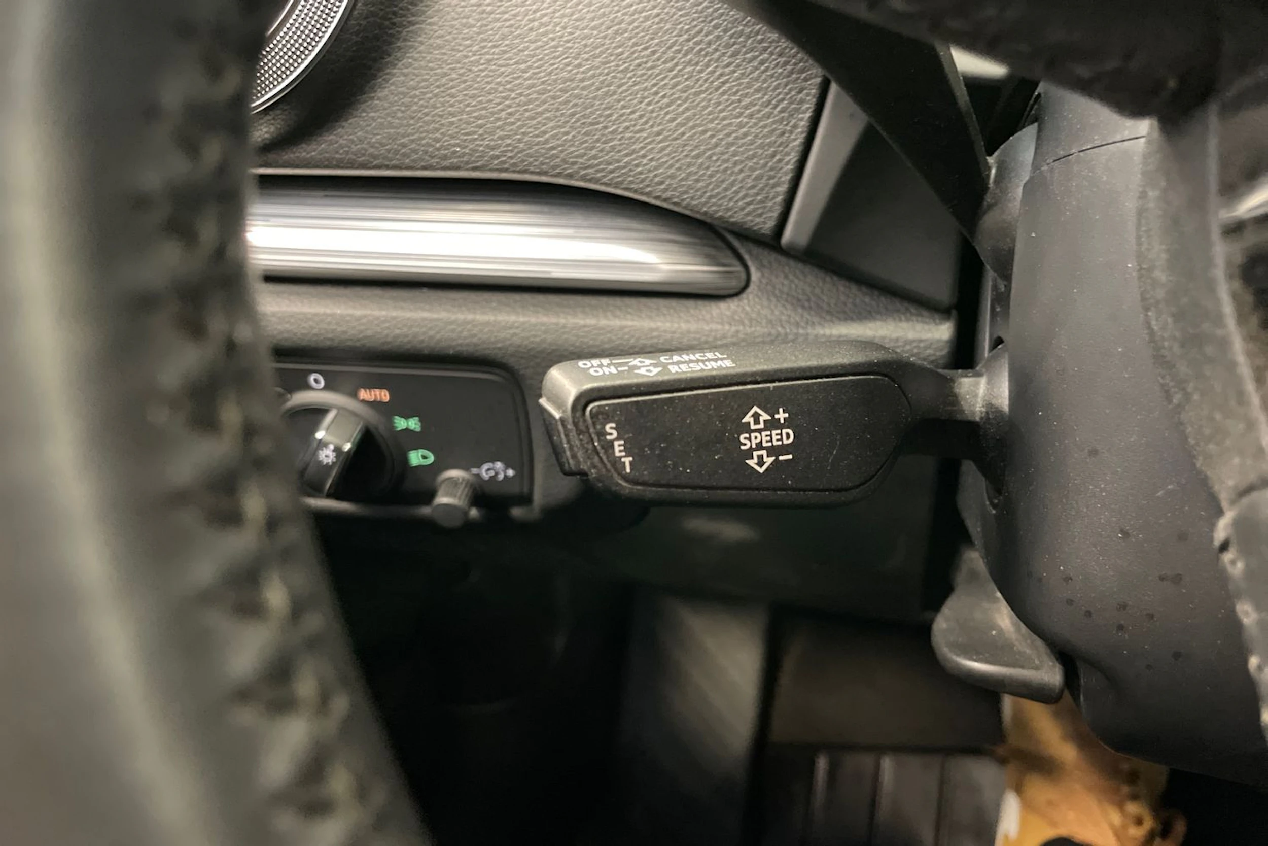 valkoinen Audi A3 2018 kuva 11.