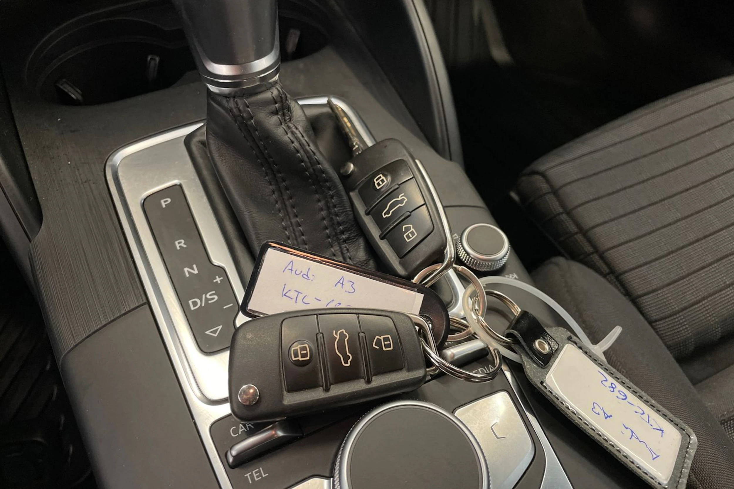 valkoinen Audi A3 2018 kuva 14.
