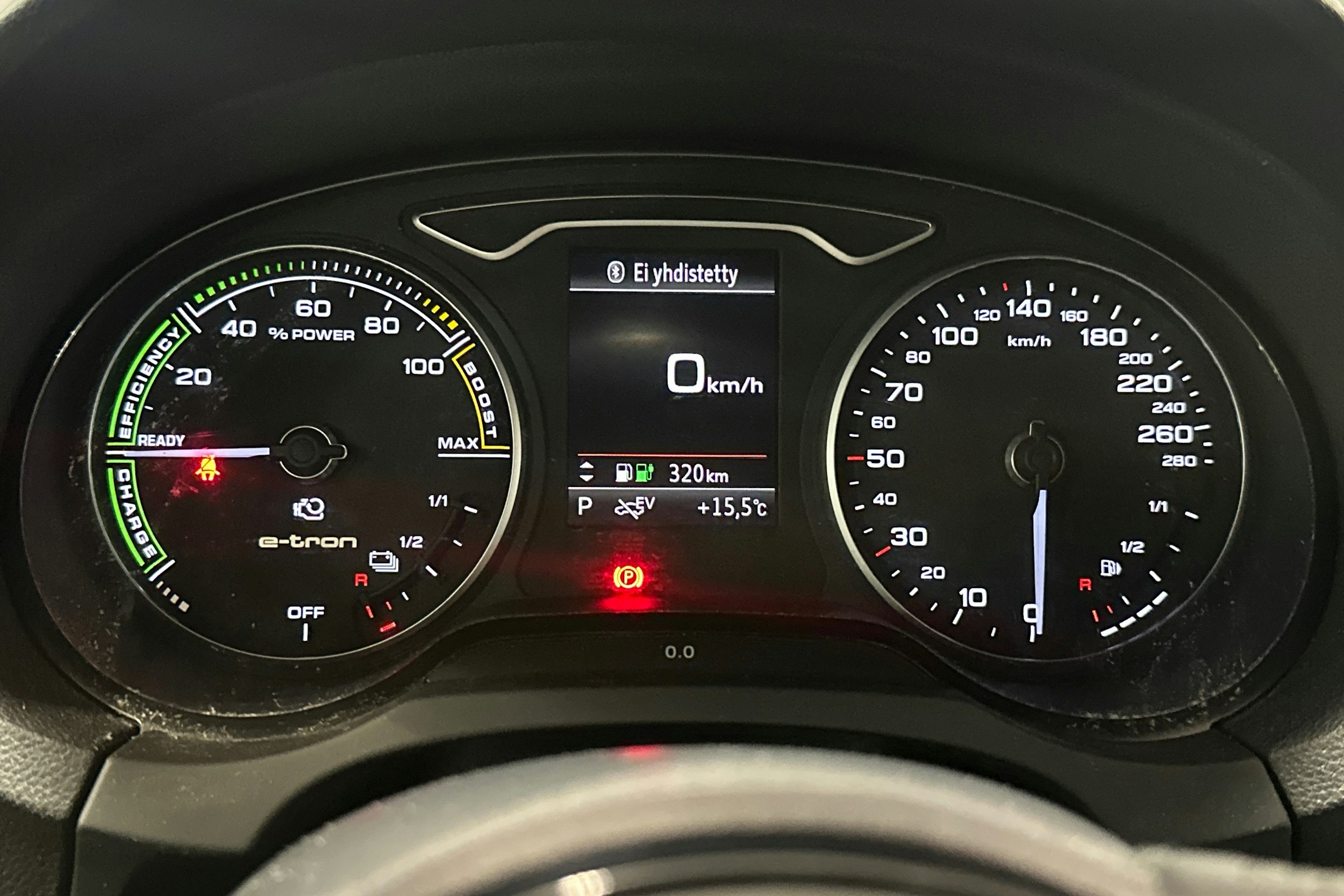 harmaa Audi A3 2018 kuva 16.