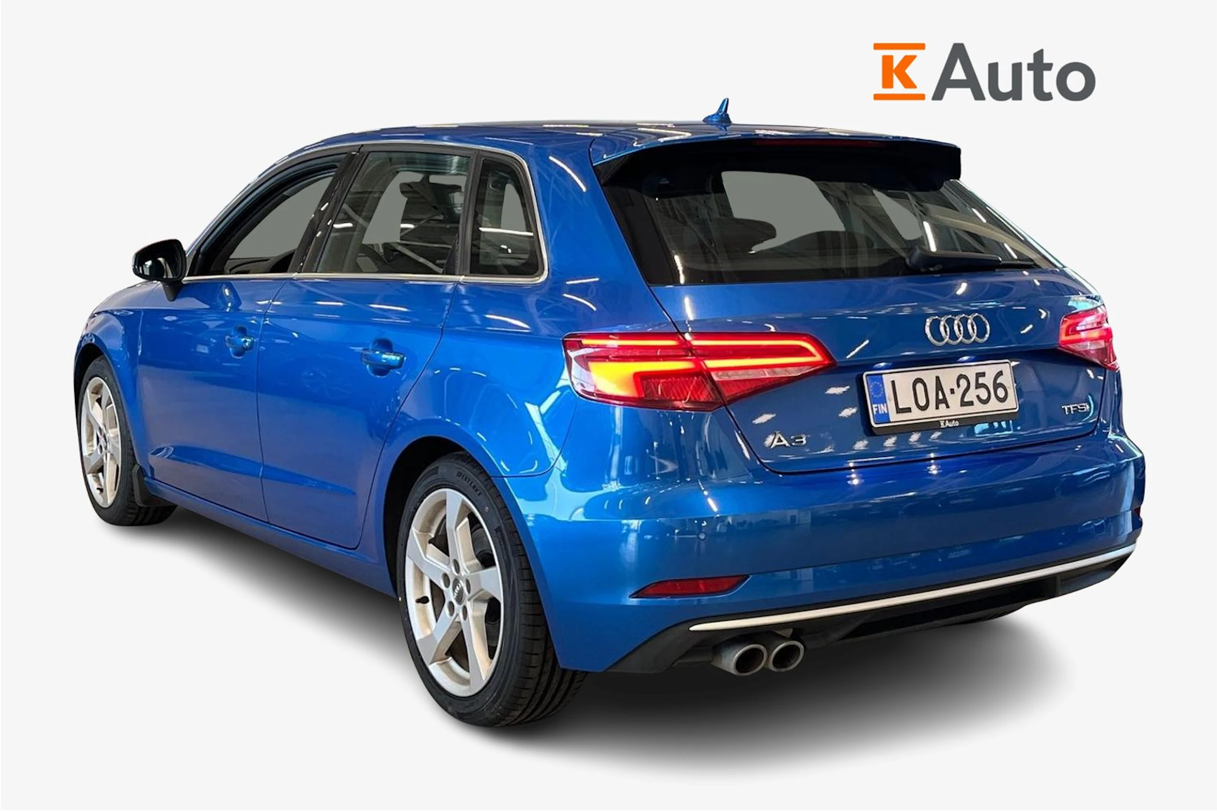 sininen Audi A3 2018 kuva 2.