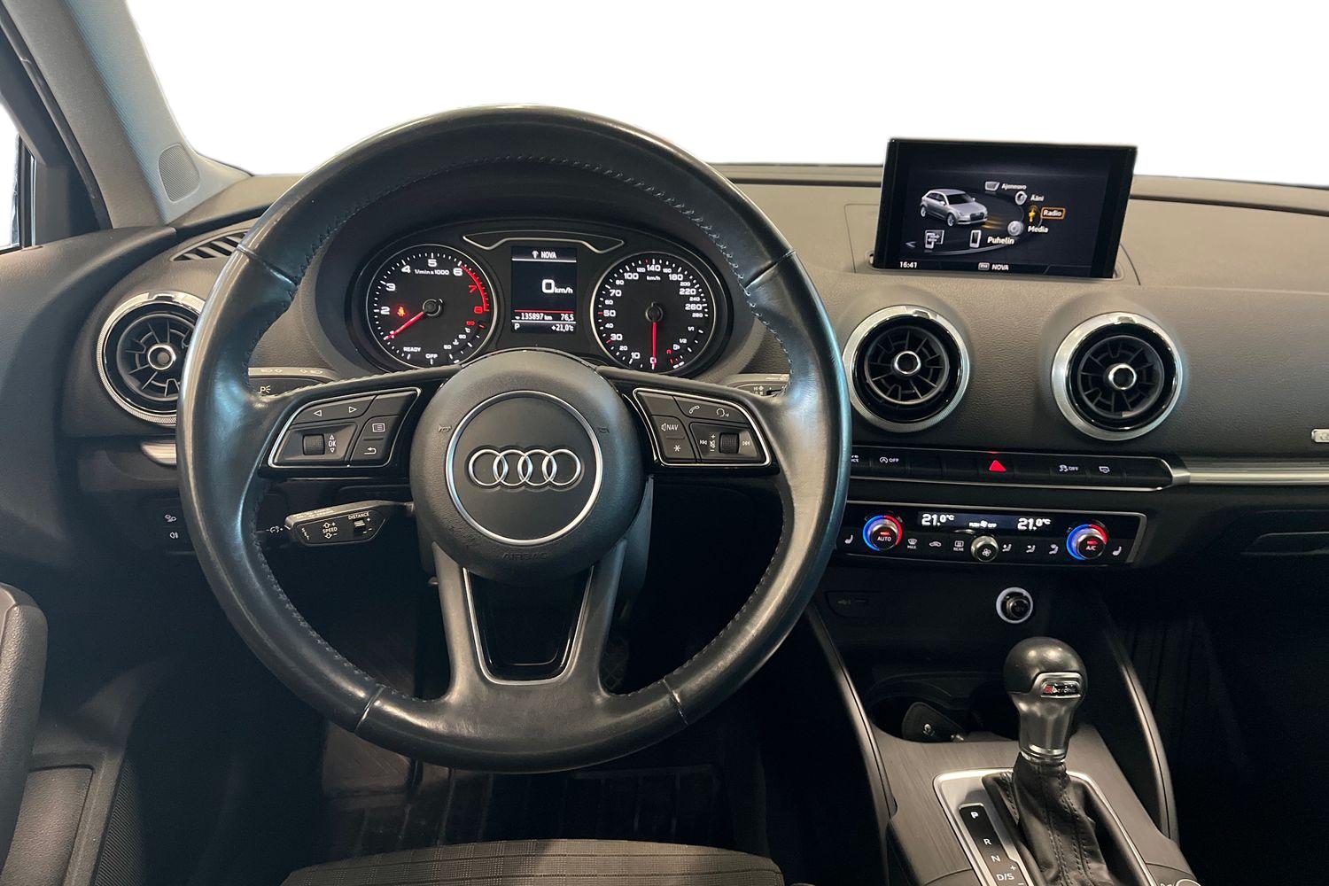 Audi A3 2018, bild 7/30