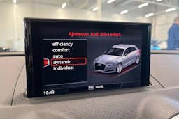 sininen Audi A3 2018 kuva 16.
