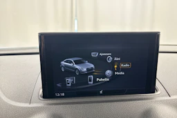 valkoinen Audi A3 2018 kuva 15.