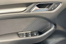 musta Audi A3 2018 kuva 17.