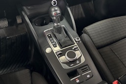 Hopea Audi A3 2018 kuva 24.