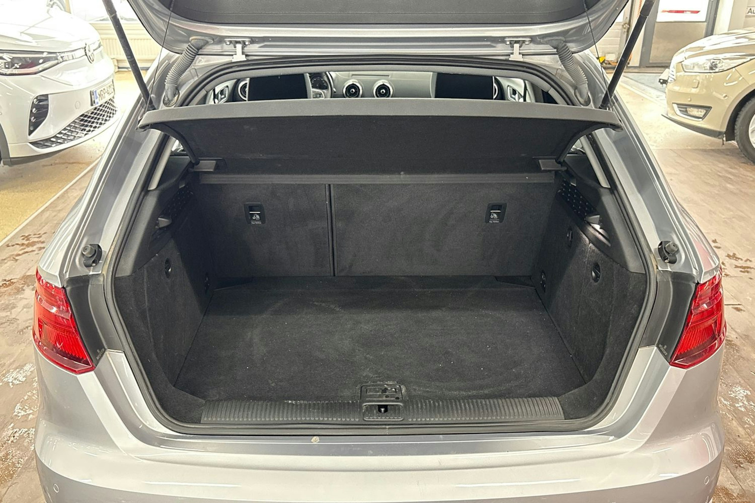 Hopea Audi A3 2018 kuva 28.