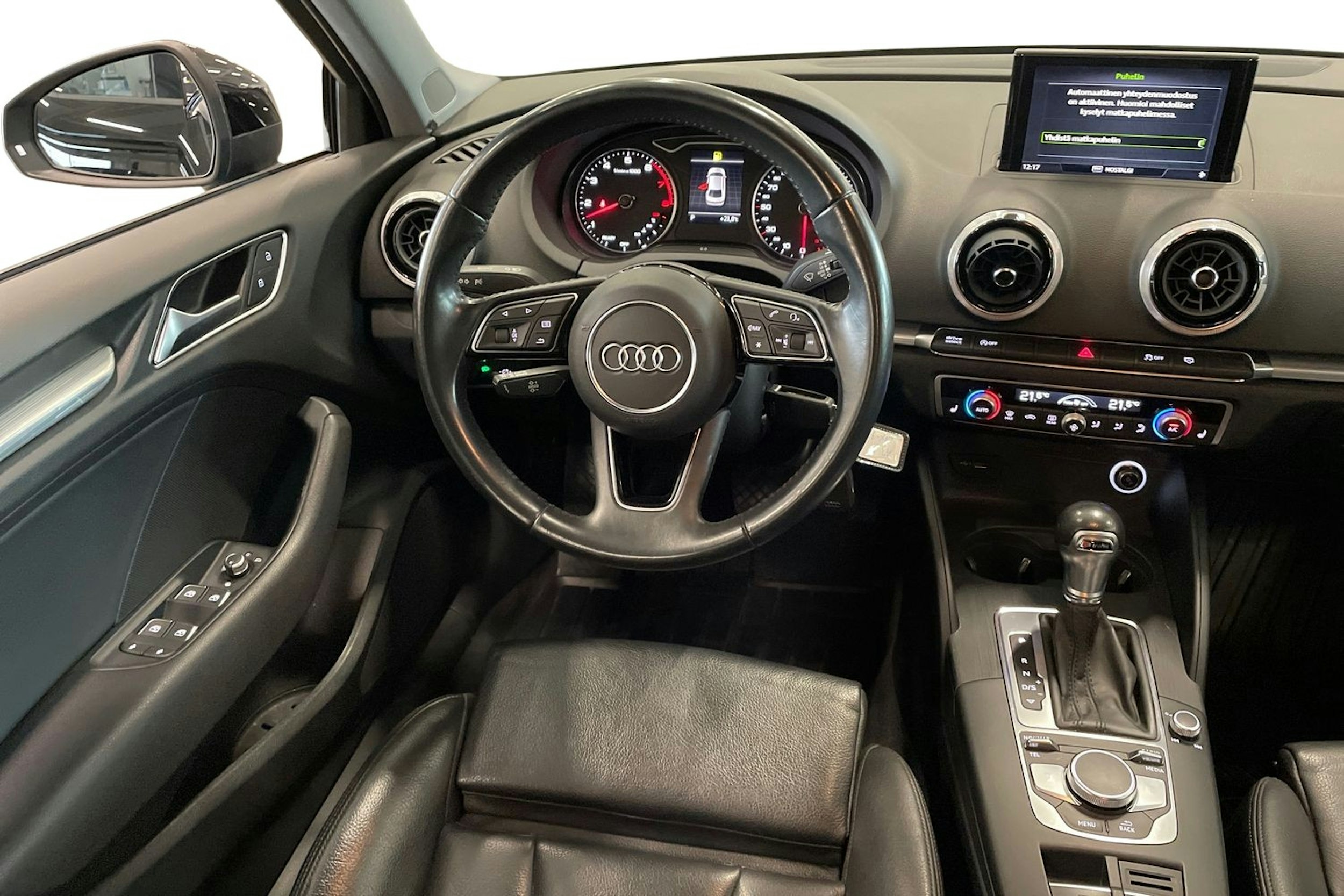 musta Audi A3 2018 kuva 9.