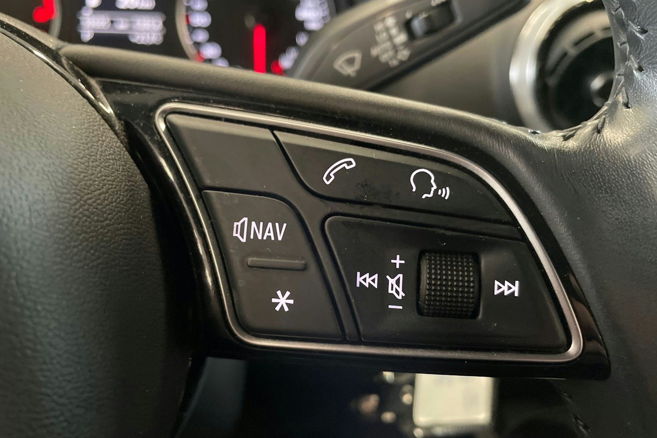 musta Audi A3 2018 kuva 16.