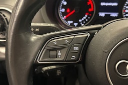 valkoinen Audi A3 2018 kuva 12.