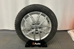 Valkoinen Audi A3 2018 kuva 13.
