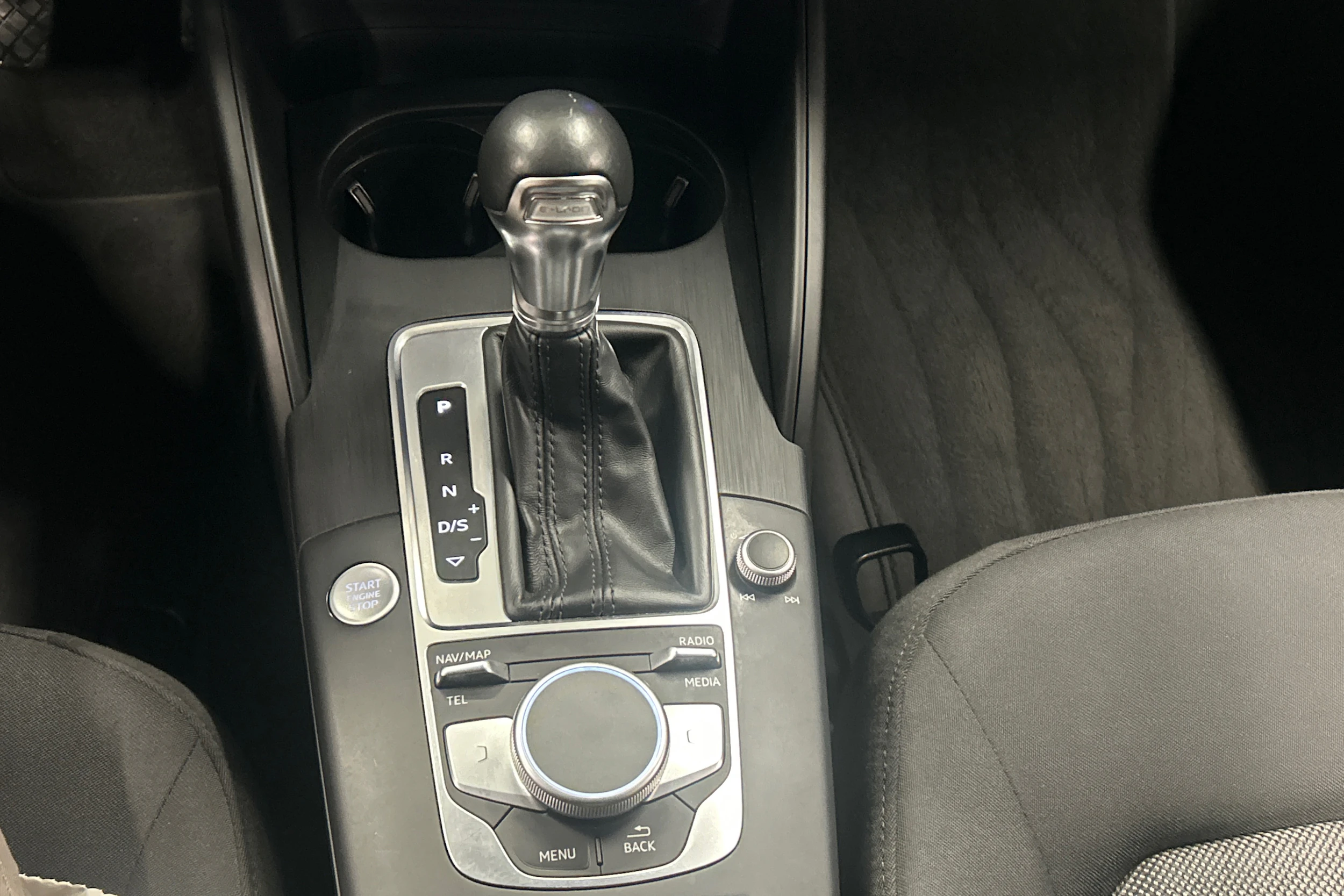 Valkoinen Audi A3 2018 kuva 20.