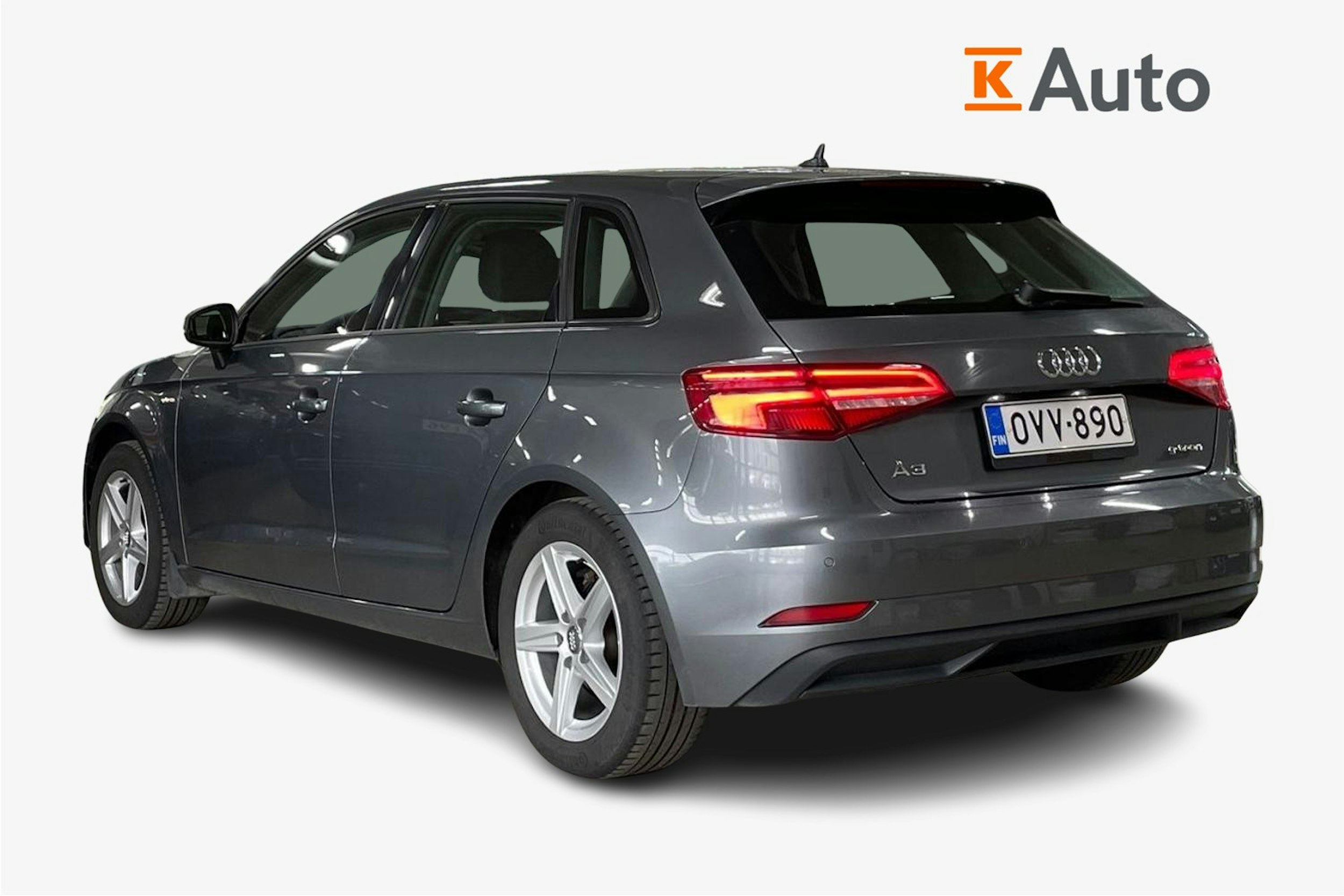 Harmaa Audi A3 2018 kuva 2.