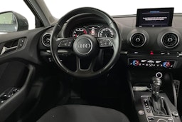 Harmaa Audi A3 2018 kuva 9.