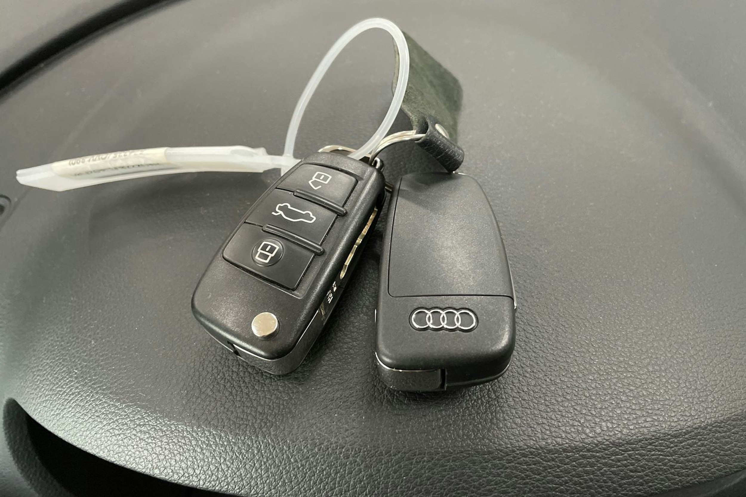Harmaa Audi A3 2018 kuva 26.