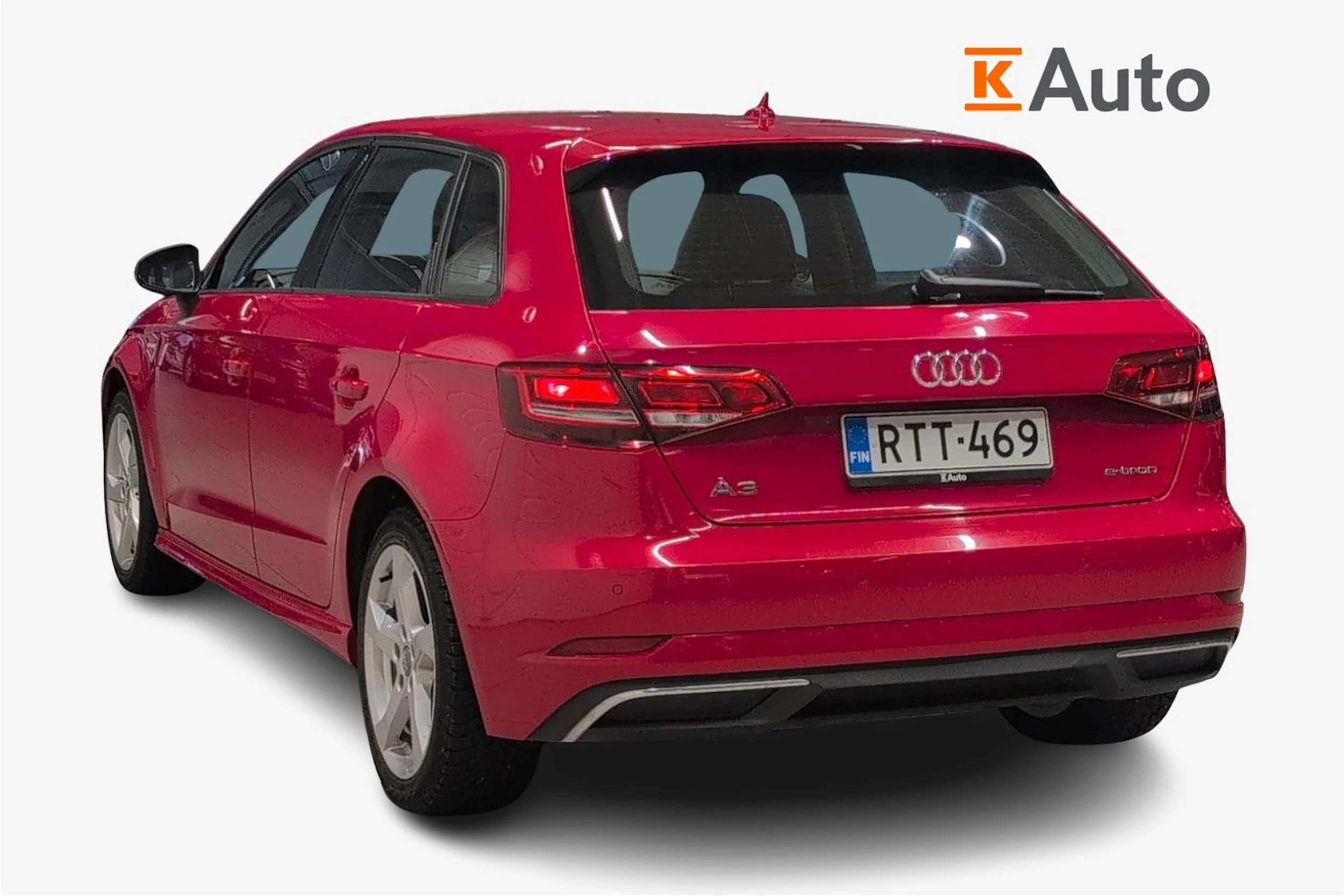 punainen Audi A3 2018 kuva 3.