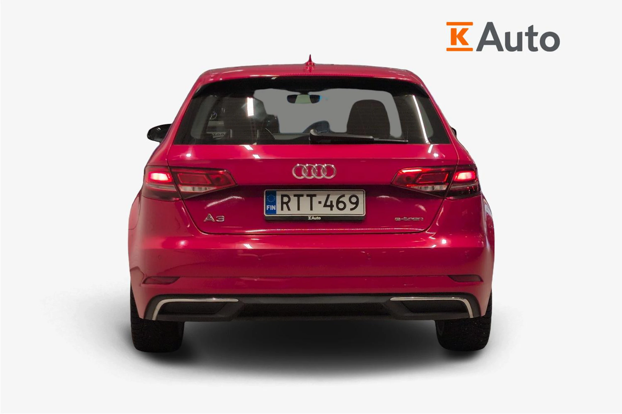 punainen Audi A3 2018 kuva 4.