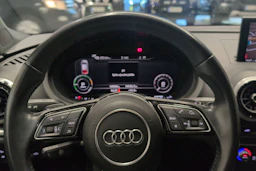 punainen Audi A3 2018 kuva 15.
