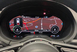 punainen Audi A3 2018 kuva 16.