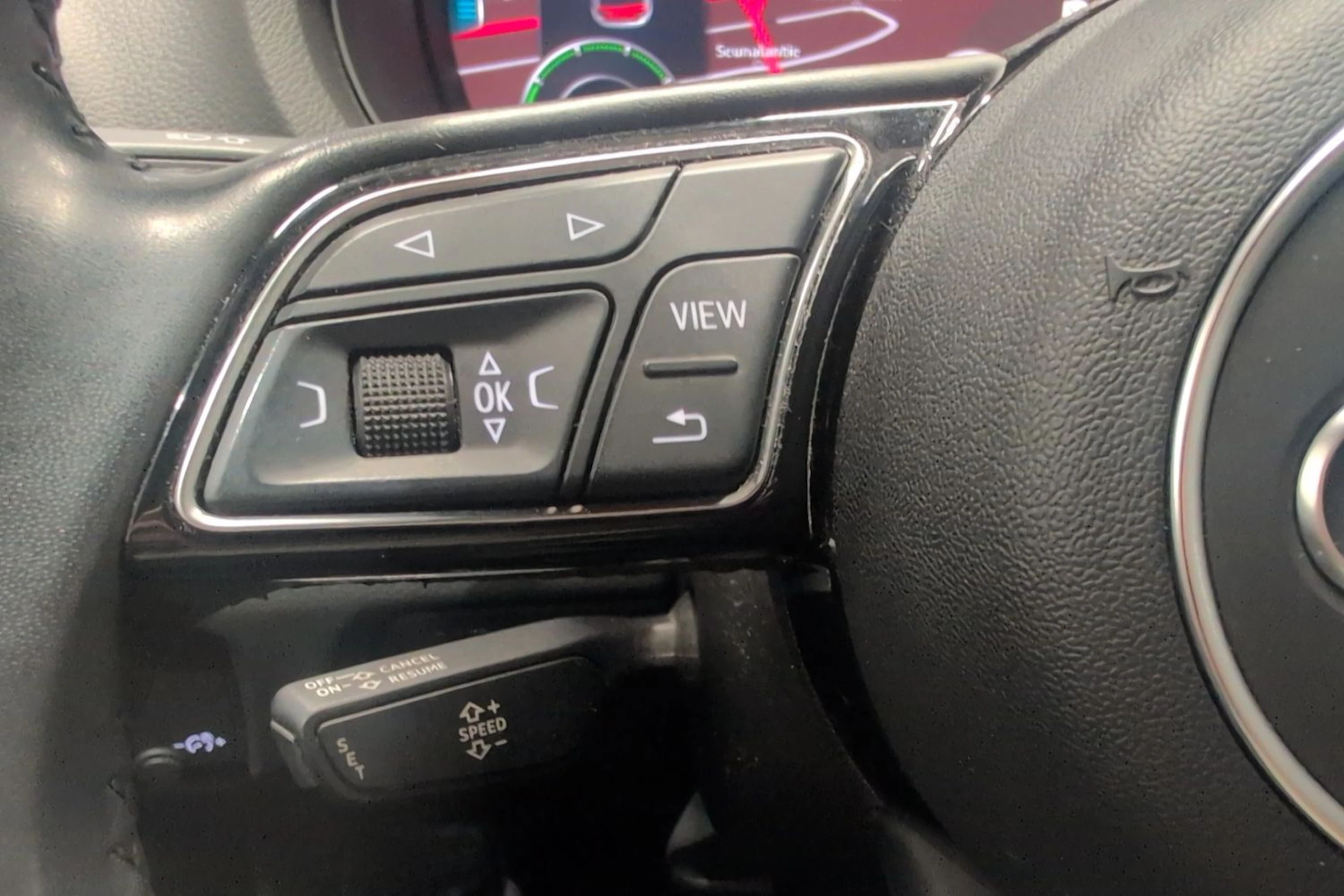 punainen Audi A3 2018 kuva 17.