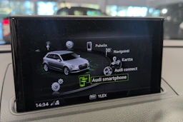 punainen Audi A3 2018 kuva 20.