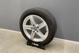 musta Audi A3 2018 kuva 14.