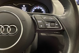 musta Audi A3 2018 kuva 24.