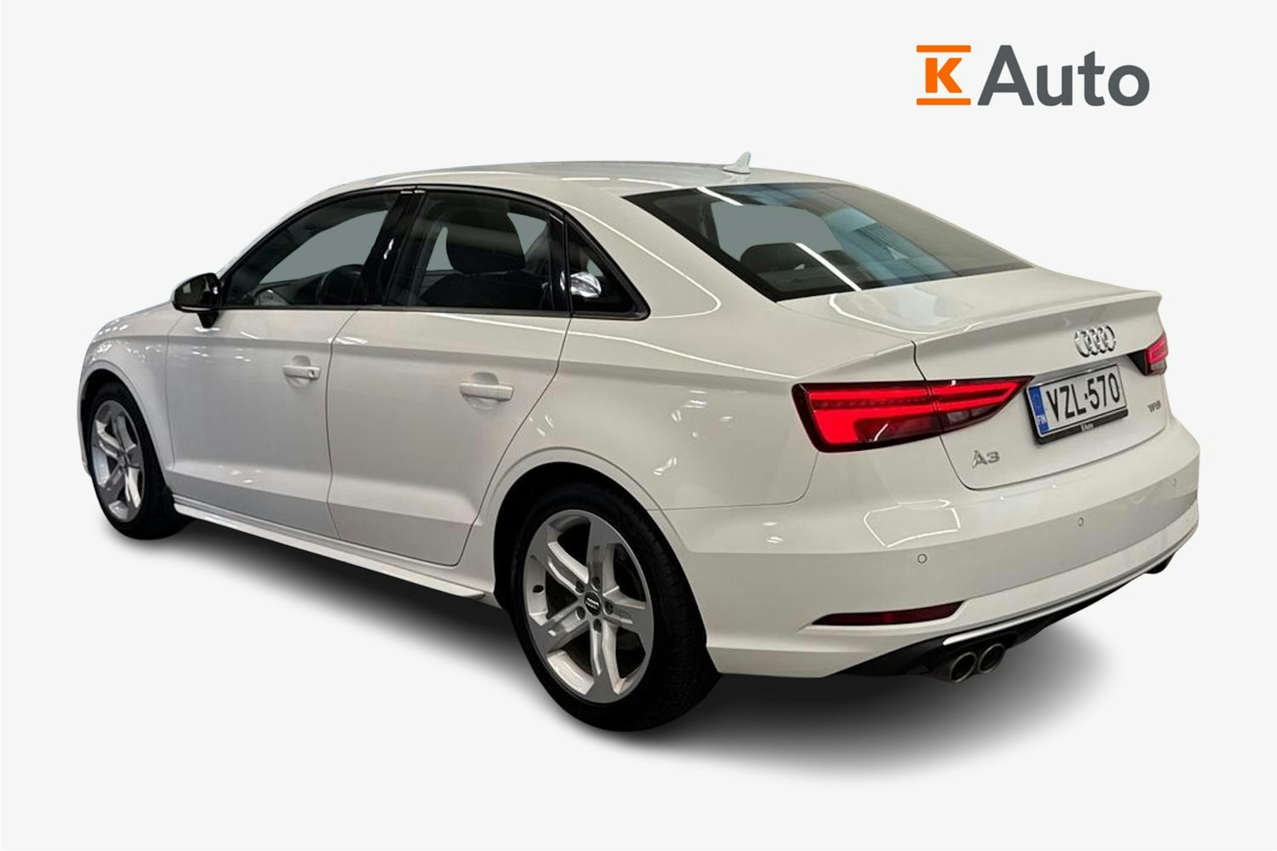 Valkoinen Audi A3 2018 kuva 2.
