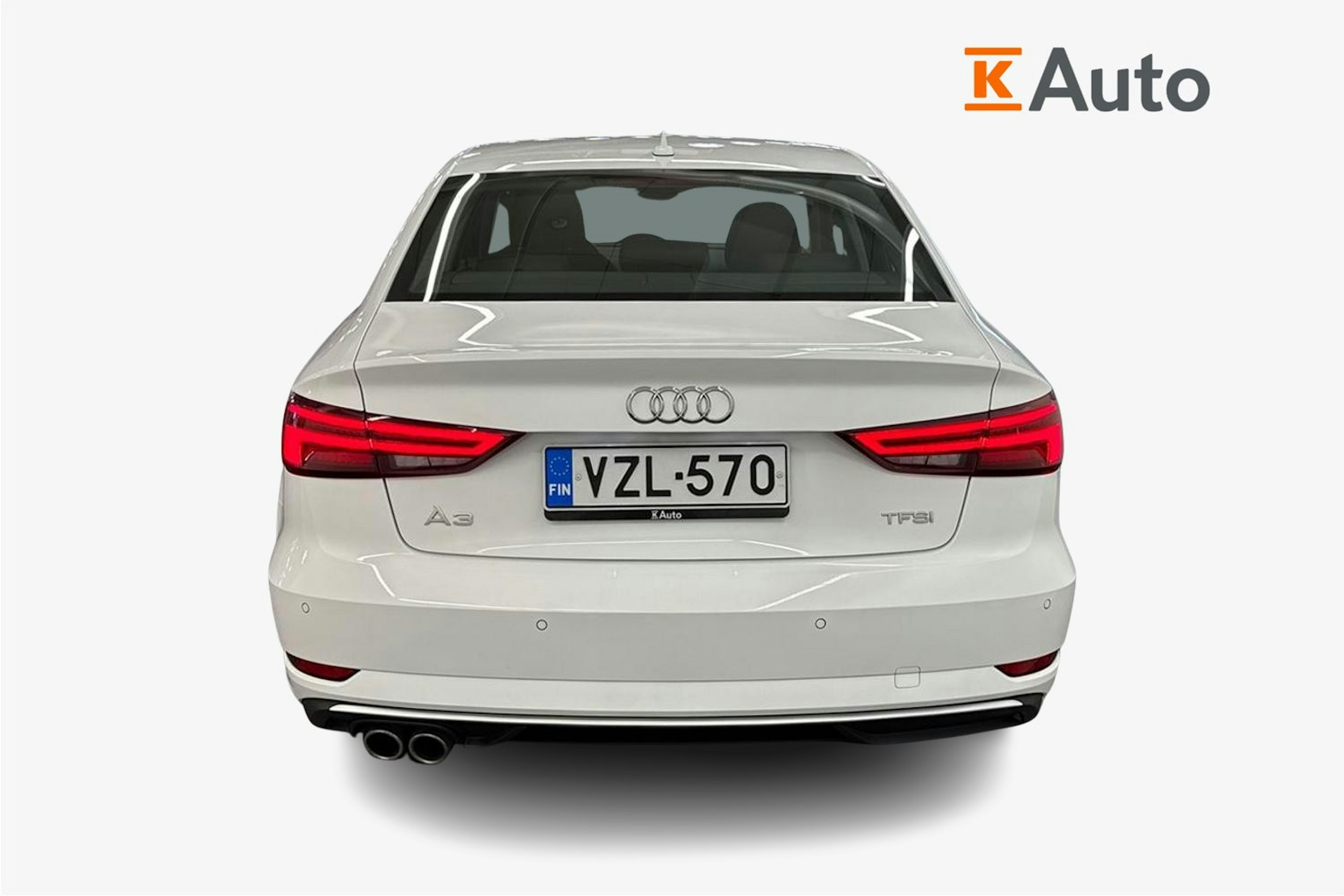 Valkoinen Audi A3 2018 kuva 3.
