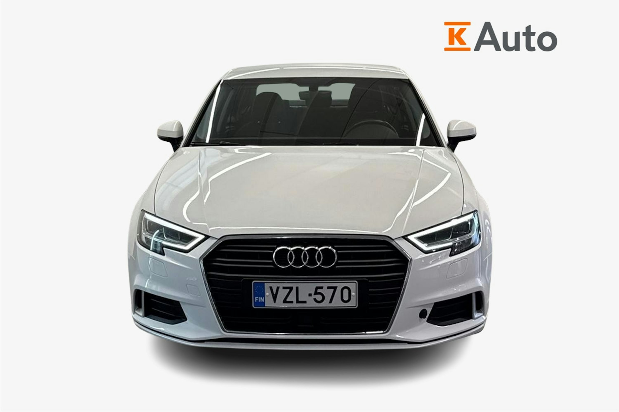 Valkoinen Audi A3 2018 kuva 4.
