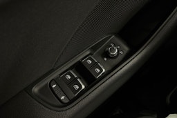 Valkoinen Audi A3 2018 kuva 18.