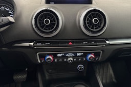 Valkoinen Audi A3 2018 kuva 20.
