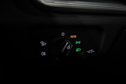 valkoinen Audi A3 2018 kuva 17.
