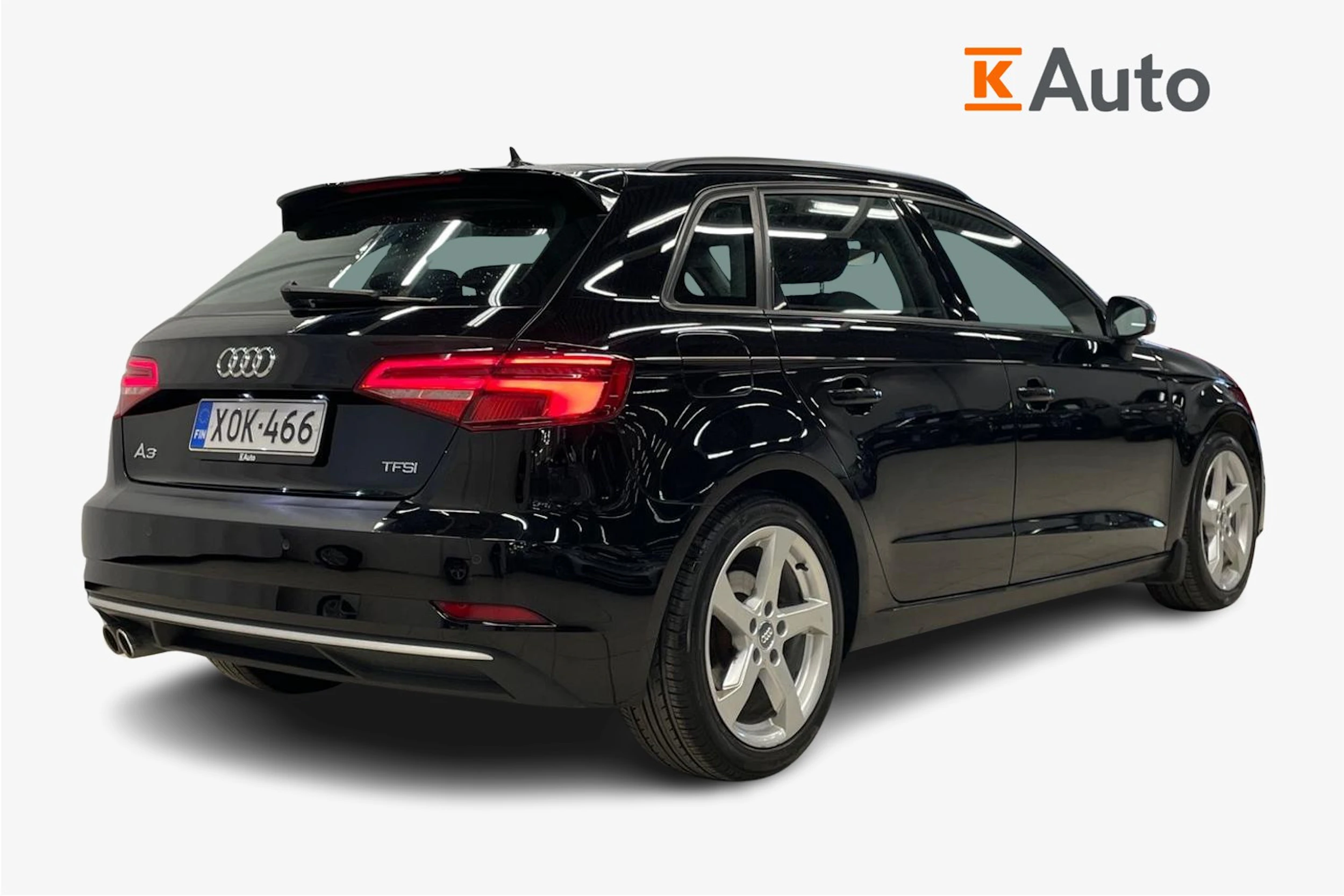 Musta Audi A3 2018 kuva 3.