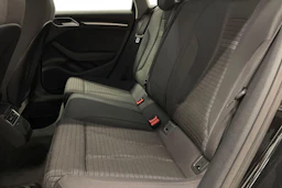 Musta Audi A3 2018 kuva 11.