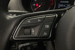 Musta Audi A3 2018 kuva 17.