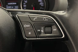 Musta Audi A3 2018 kuva 18.