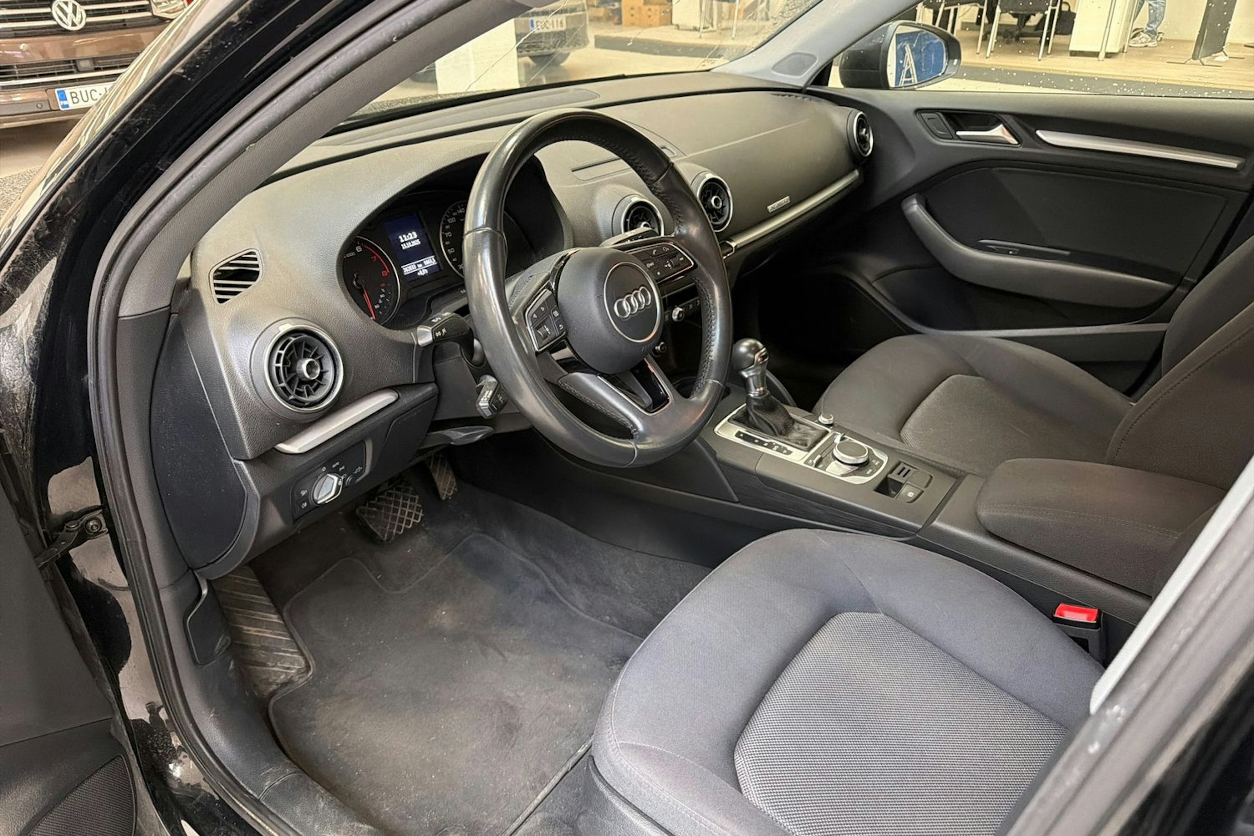 musta Audi A3 2018 kuva 3.