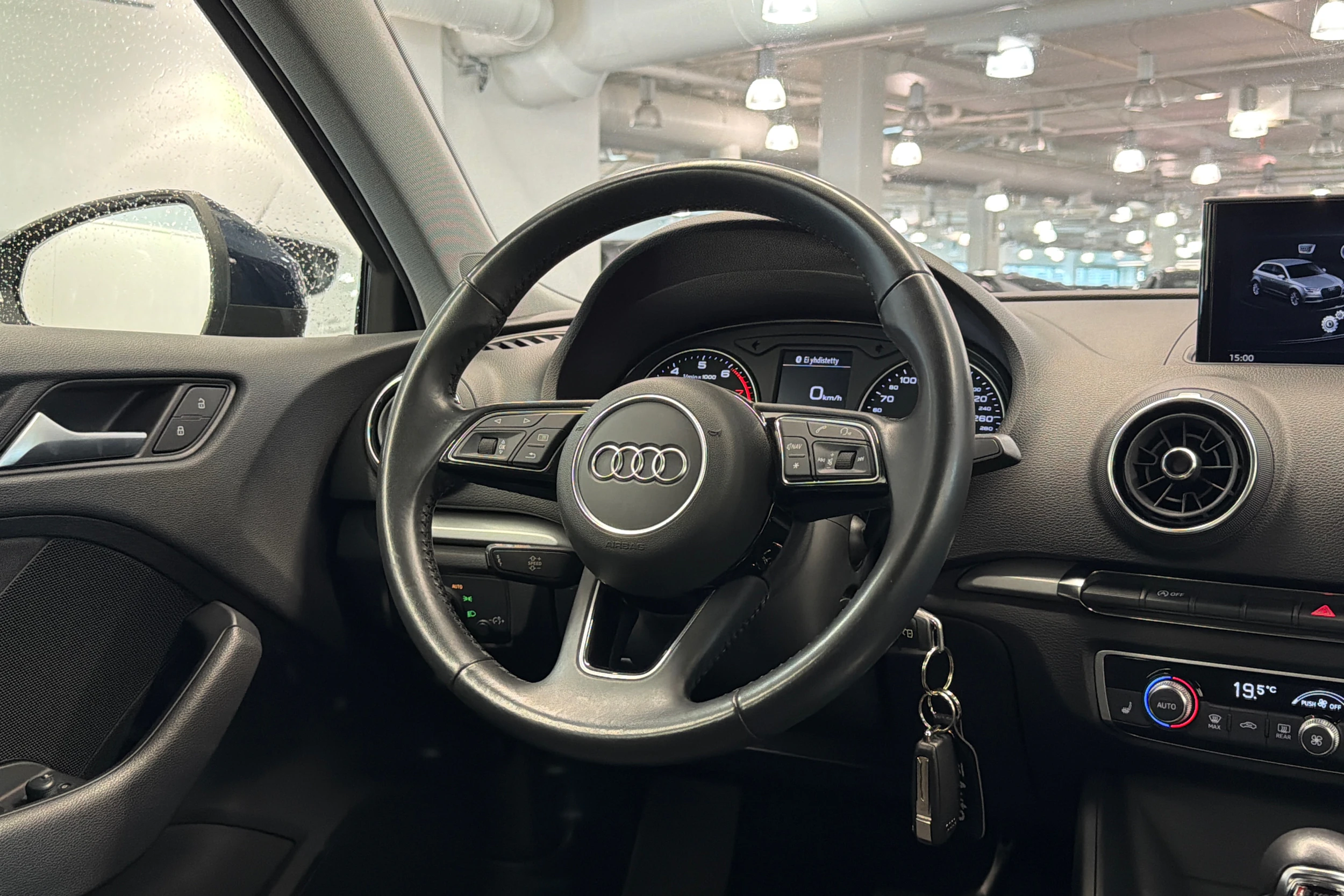 harmaa Audi A3 2018 kuva 17.