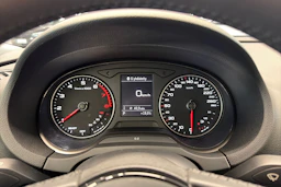 harmaa Audi A3 2018 kuva 20.