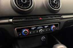 harmaa Audi A3 2018 kuva 26.