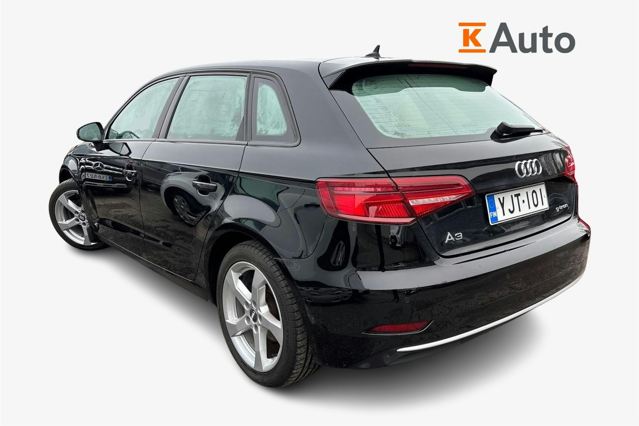 musta Audi A3 2018 kuva 2.