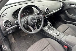 musta Audi A3 2018 kuva 3.