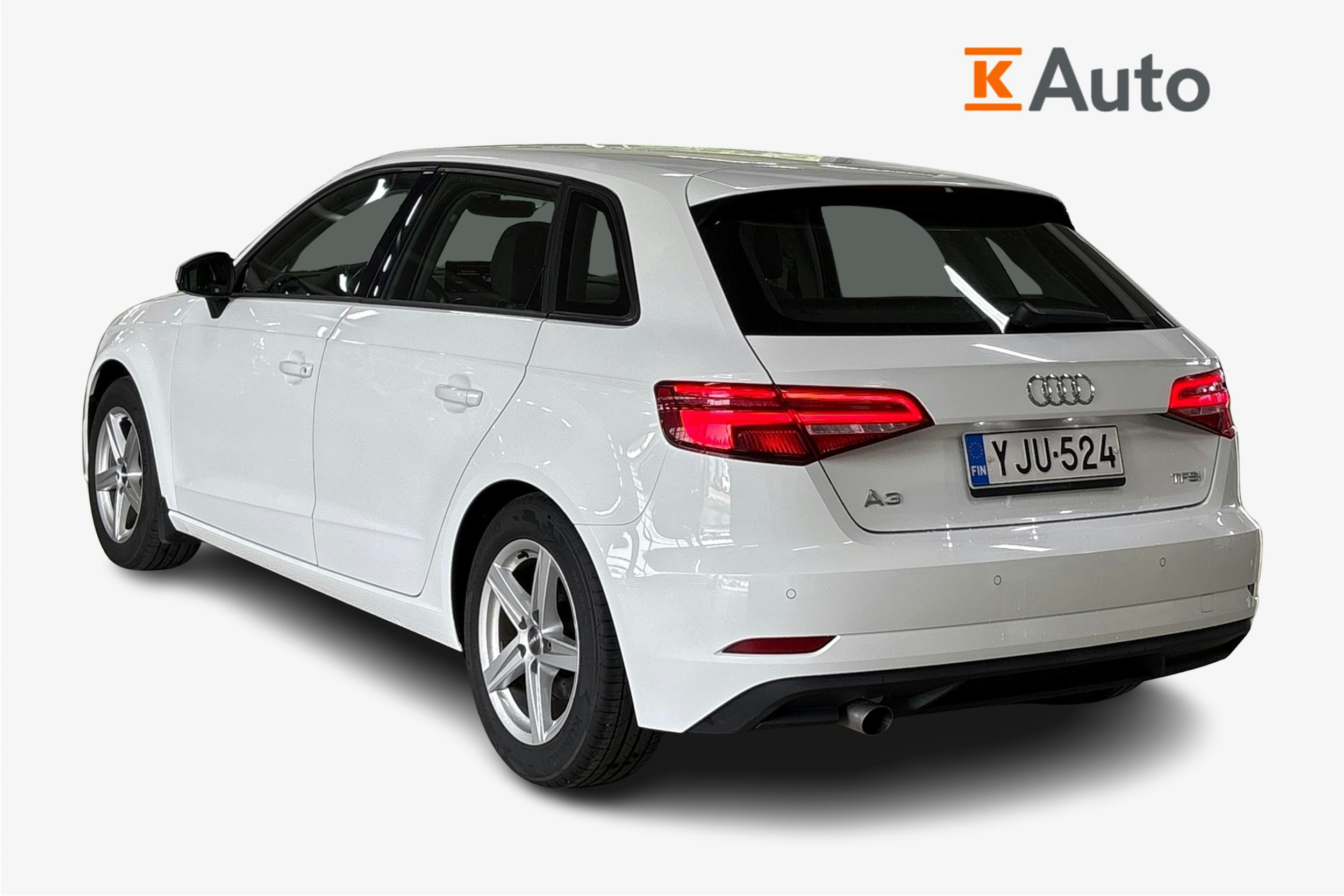 valkoinen Audi A3 2018 kuva 2.