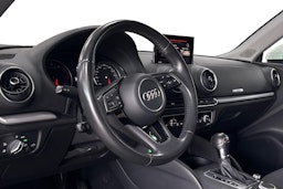 valkoinen Audi A3 2018 kuva 3.